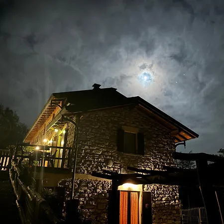 Agriturismo Il Talento Nella Quiete * Castiglione dʼIntelvi