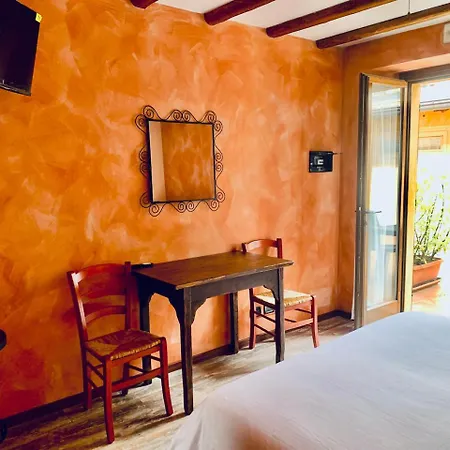 مزرعة للإقامة Il Talento Nella Quiete كاستيليونِ دينْتيلْفْ