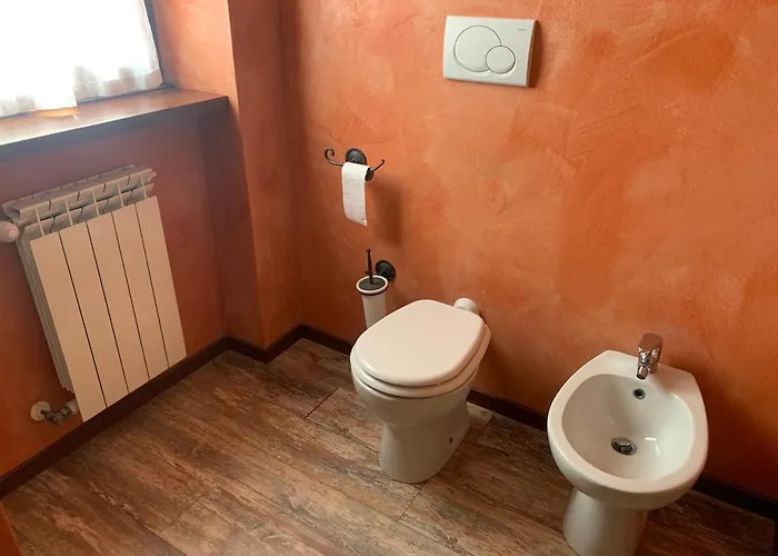 Agriturismo Il Talento Nella Quiete Bauernhof Castiglione dʼIntelvi