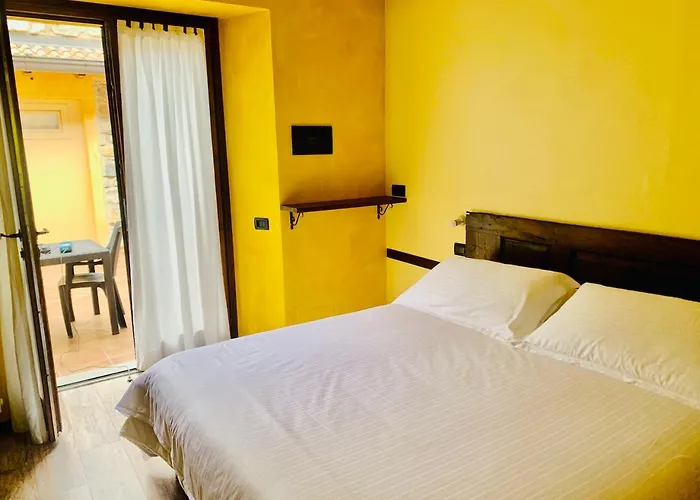 Agriturismo Il Talento Nella Quiete Bauernhof Castiglione dʼIntelvi